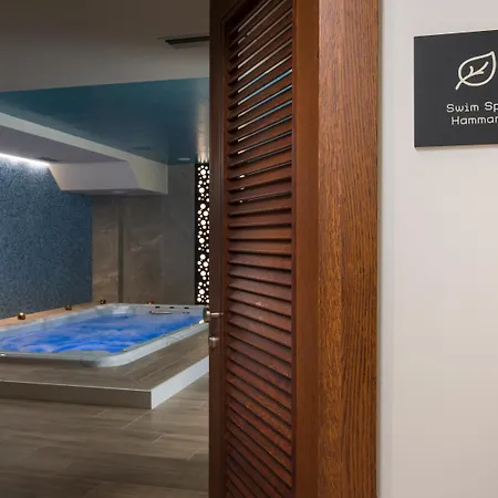 Hotel Hyperion & 4*