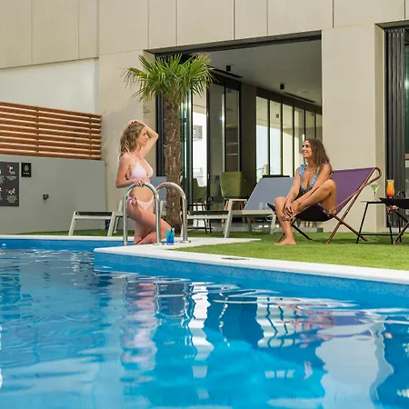 Hyperion & Hotel Chania (Crete)